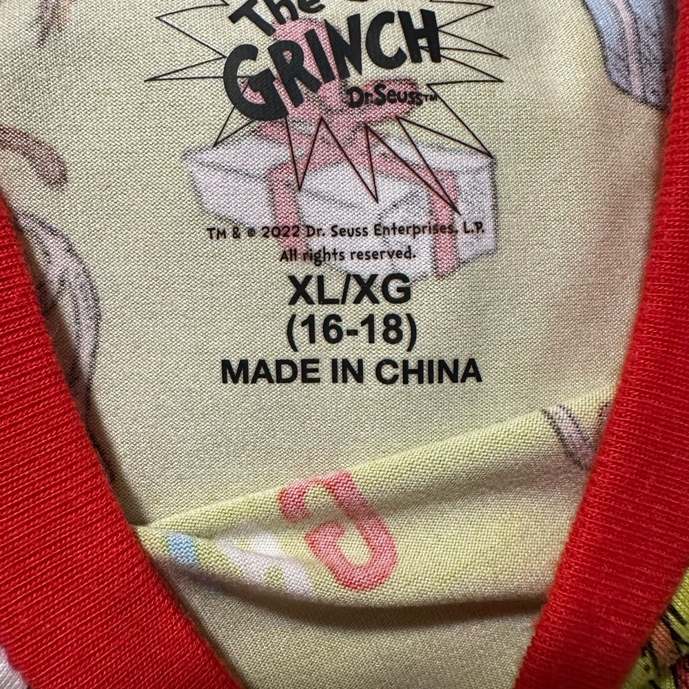 2 Piece The Grinch Pajamas Set